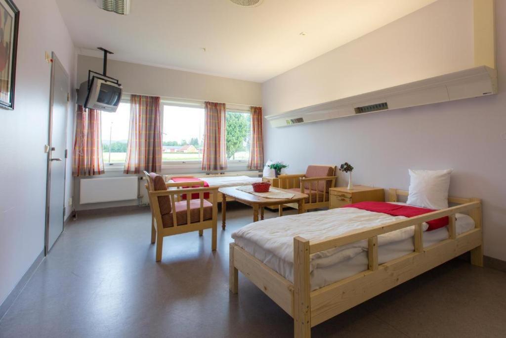 Stensby Hostel Eidsvoll Exterior foto